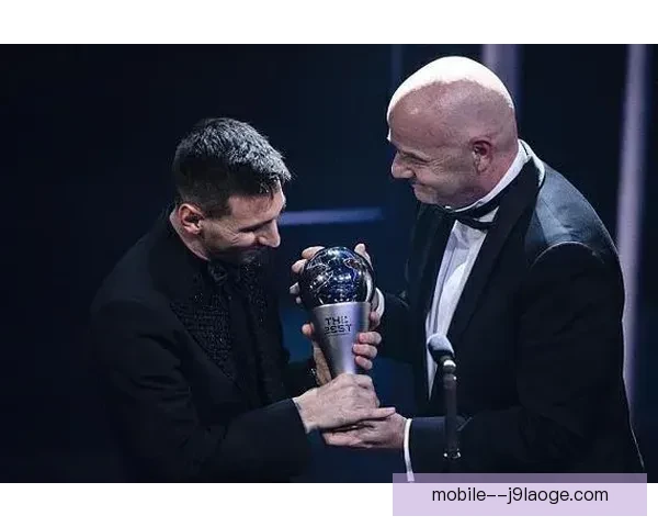 斯卡洛尼荣膺FIFA年度最佳教练彰显战术智慧与领导魅力